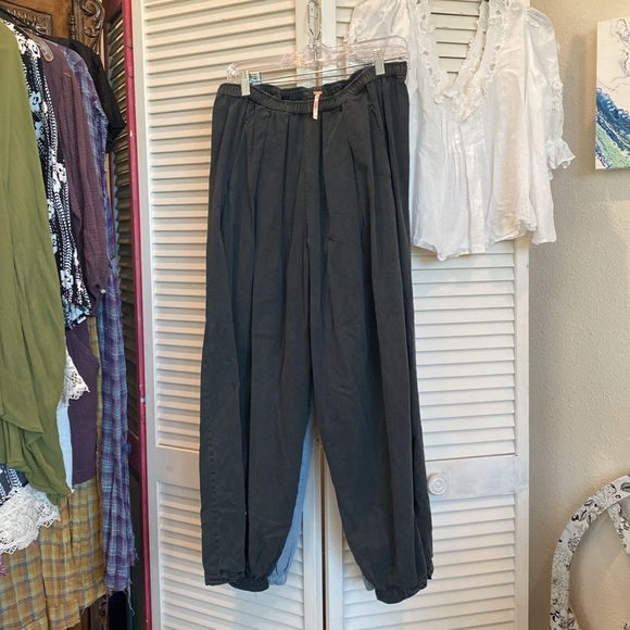 Free People To the Sky parachute pants M - Picture 2 of 3